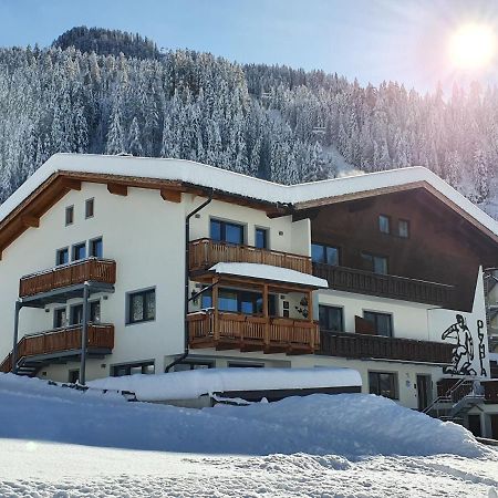 Olympia Privathotel Garni Sankt Jakob in Defereggen Eksteriør bilde